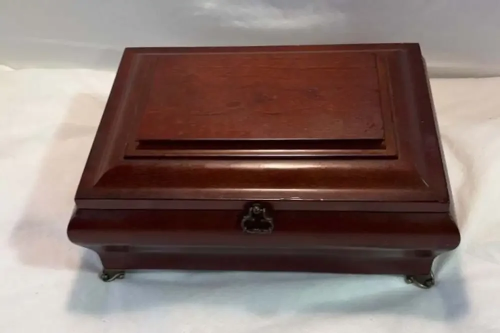 Vintage‎ 1998 The Bombay Company Wooden Musical Jewelry Box